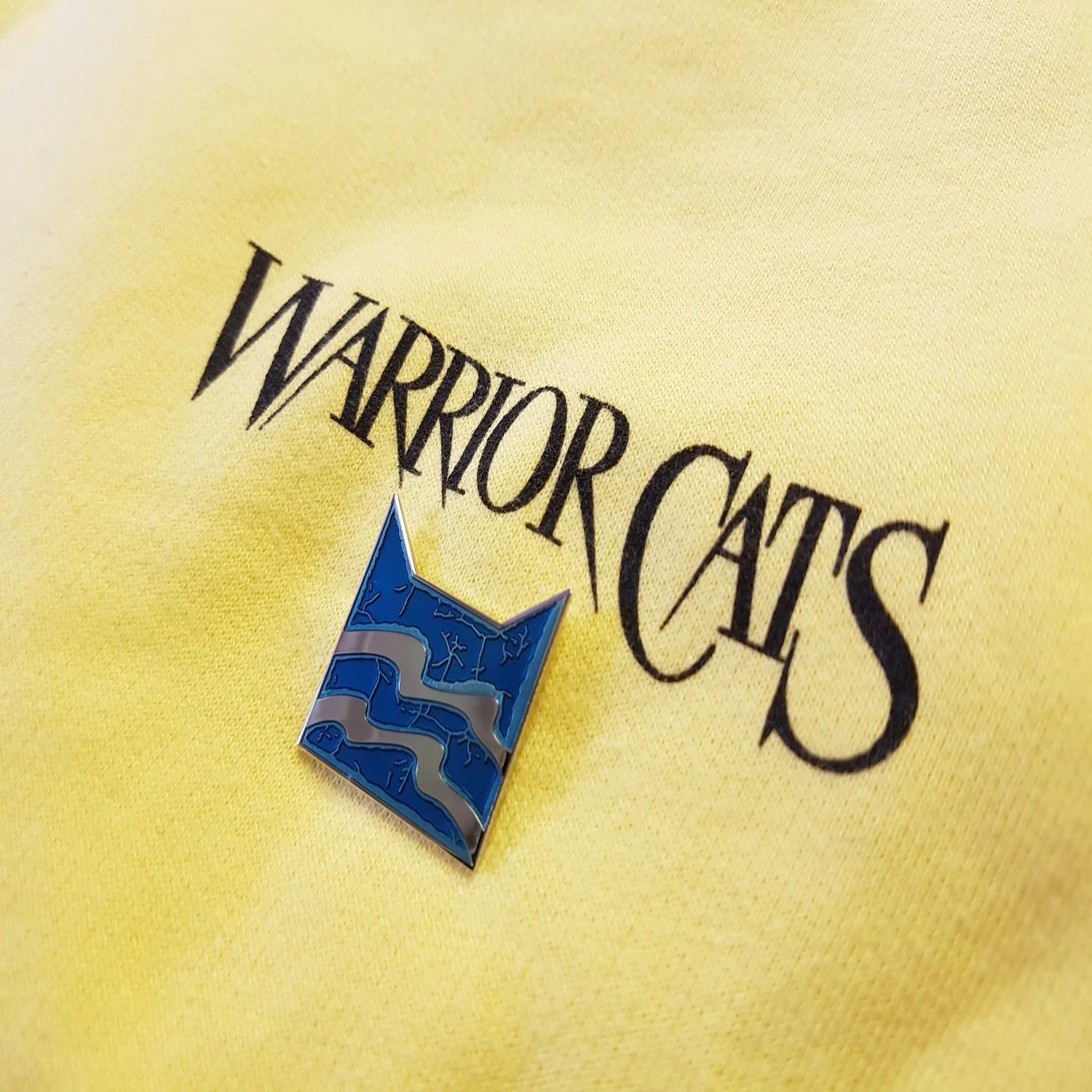 Collector's RiverClan Pin Badge - Image 3