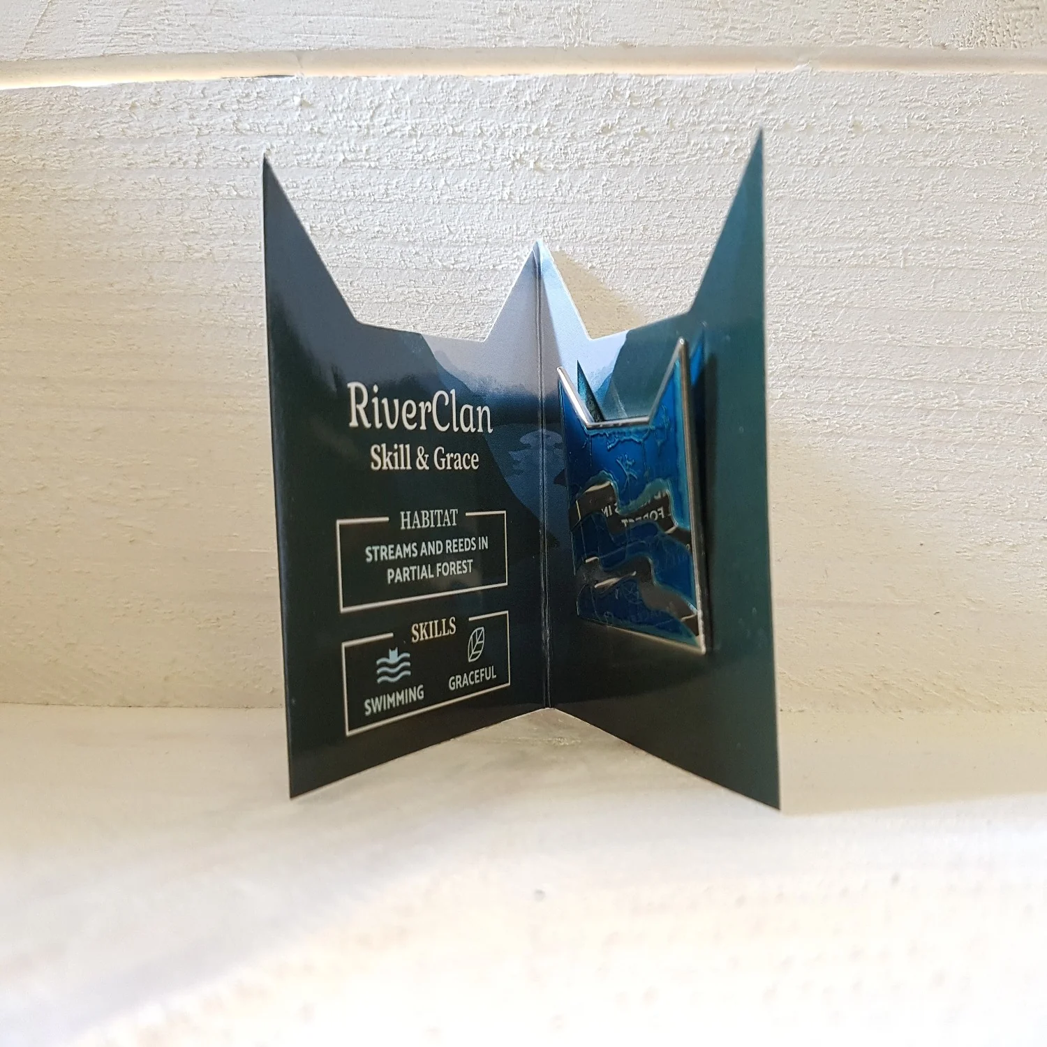 Collector's RiverClan Pin Badge - Image 4