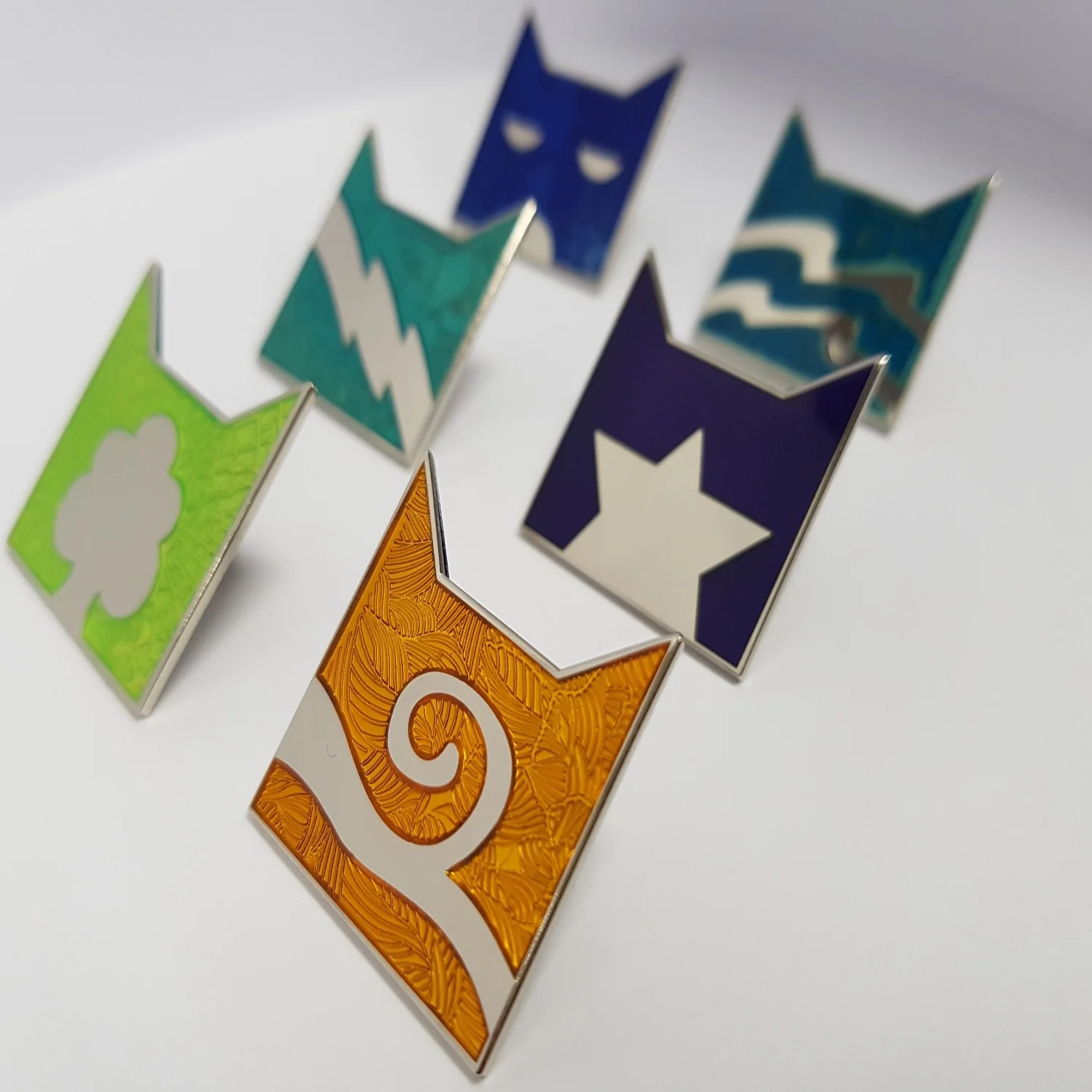 Collector's WindClan Pin Badge - Image 2