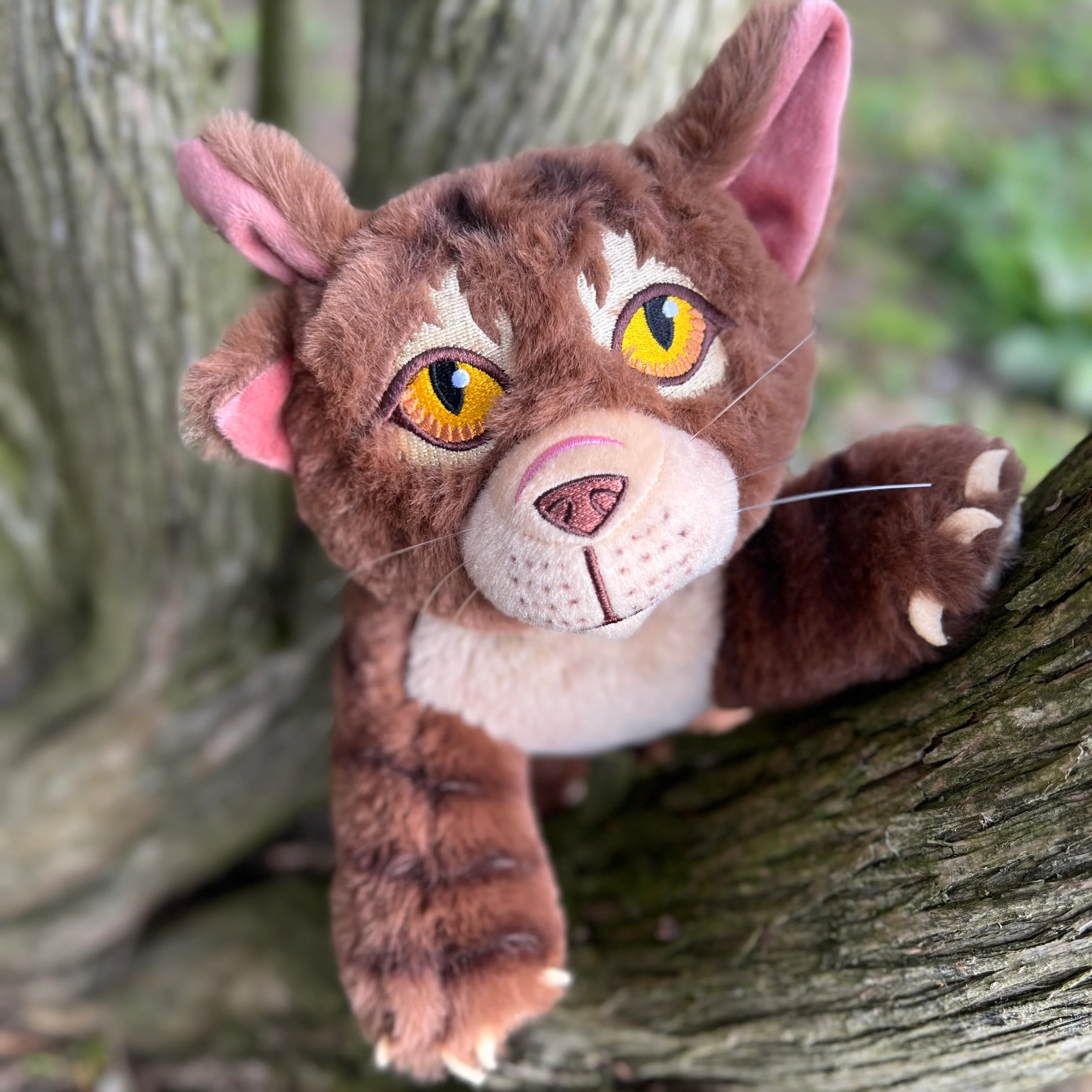 Tigerstar Large Plush Cat - Image 4