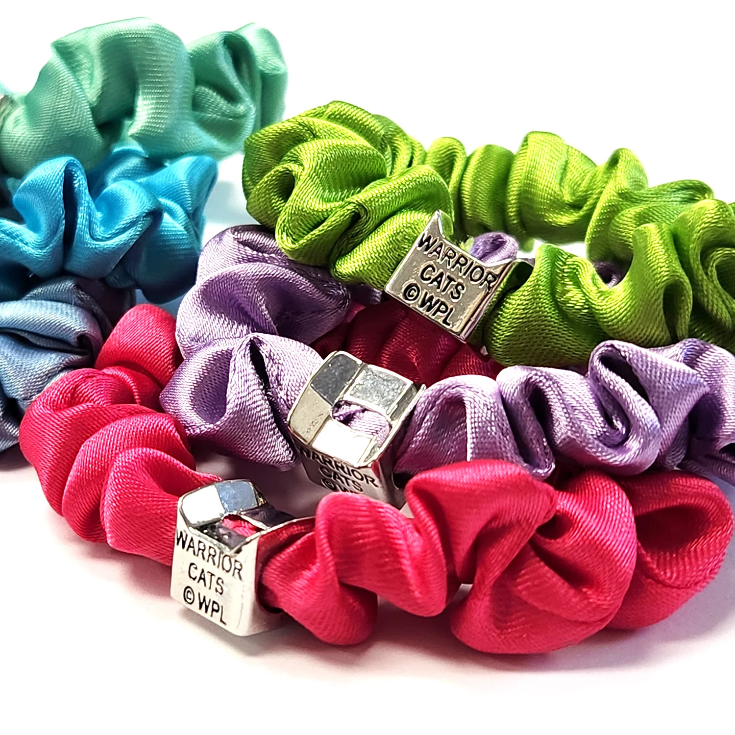 Warrior Cats Hair Scrunchie Set with Charm - Image 3